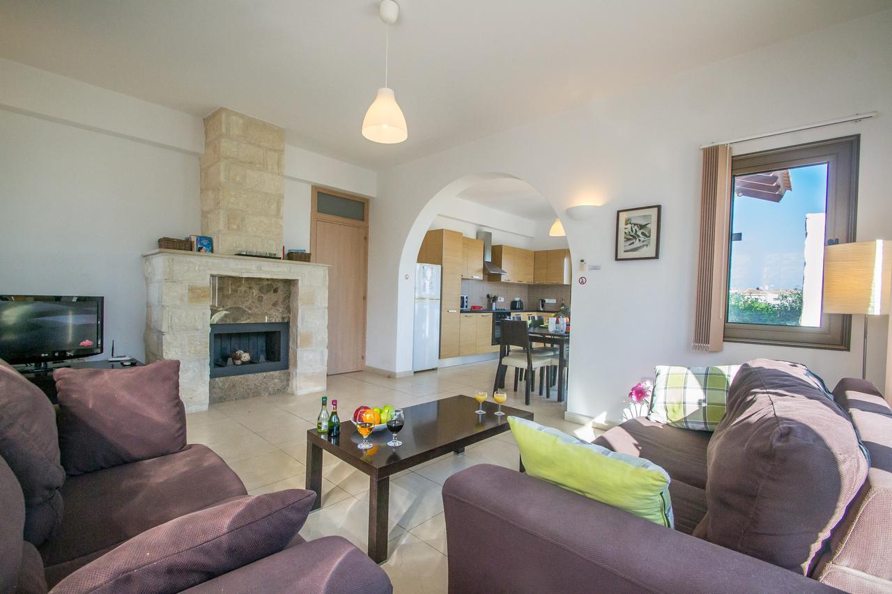 איה נאפה Rada'S Vacation Home מראה חיצוני תמונה