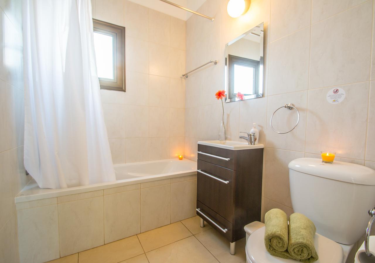 איה נאפה Rada'S Vacation Home מראה חיצוני תמונה