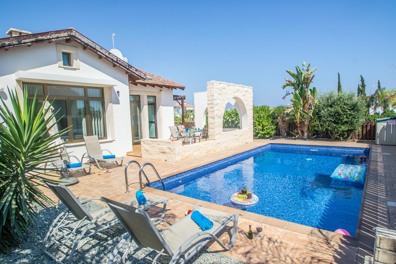 איה נאפה Rada'S Vacation Home מראה חיצוני תמונה