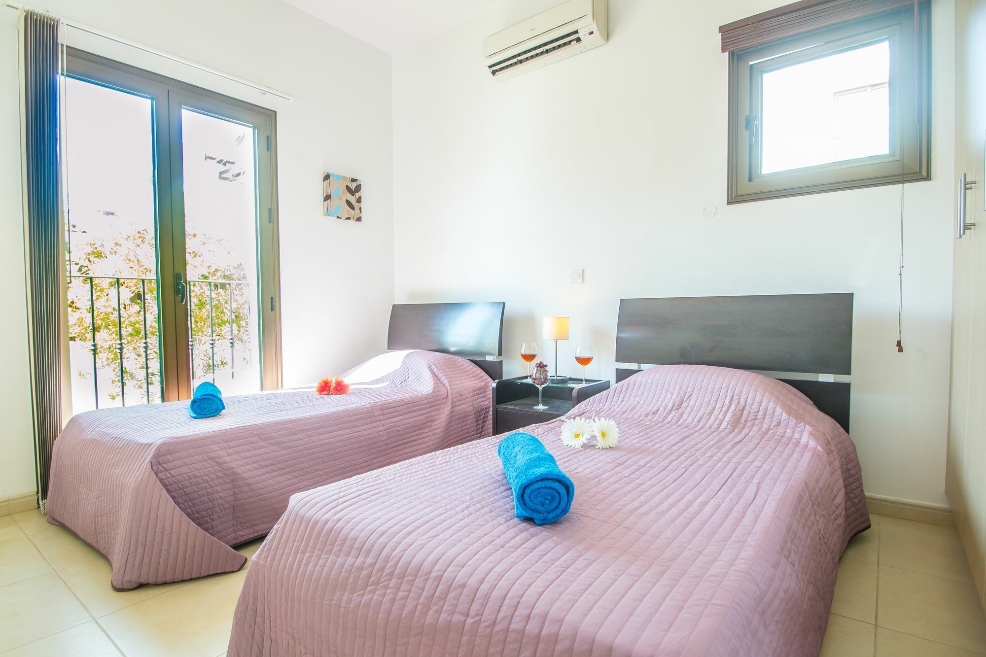 איה נאפה Rada'S Vacation Home מראה חיצוני תמונה
